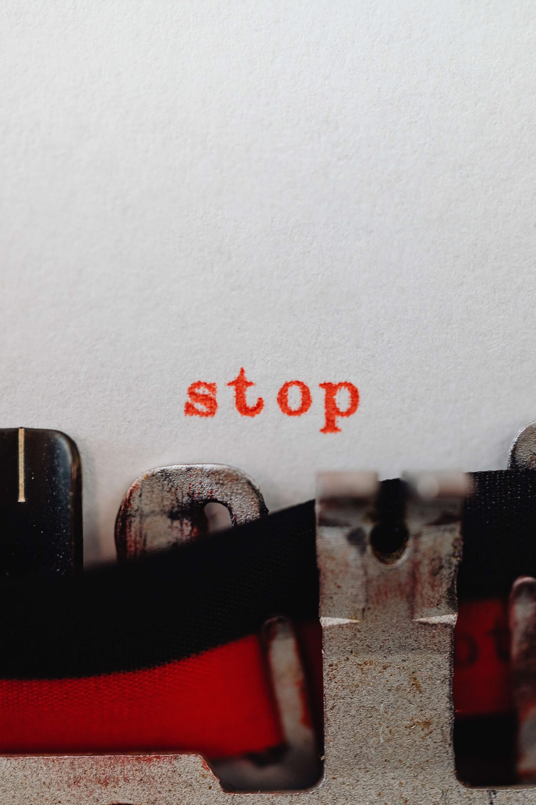 stop-writing-content-yourself-leave-it-to-professional-copywriters-typewriter